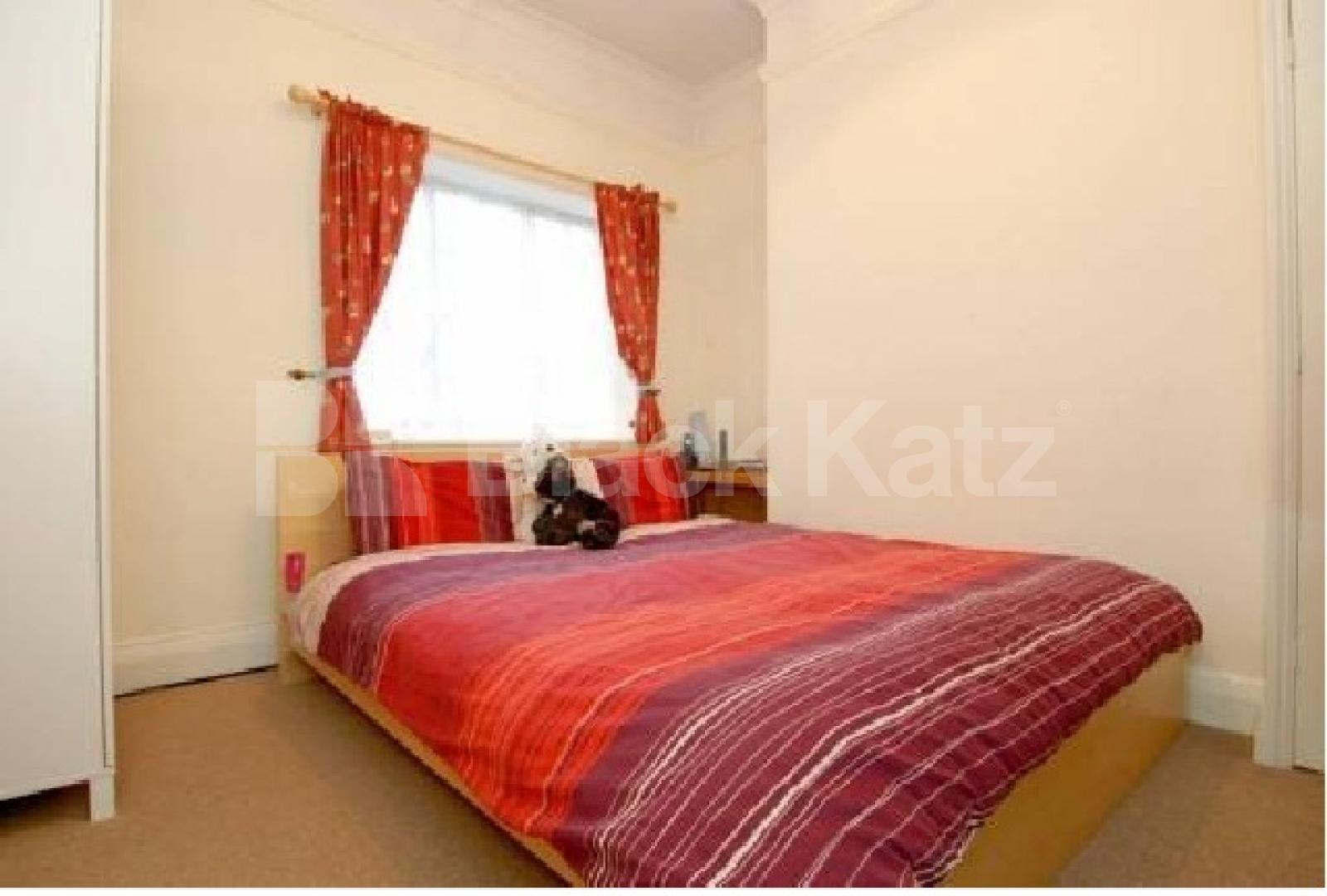 			NEW INSTRUCTION, 1 Bedroom, 1 bath, 1 reception Flat			 Hammersmith Road, Kensington Olympia